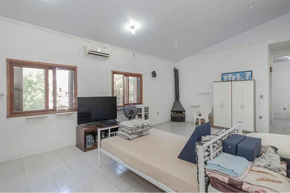 Casa à venda com 3 quartos, 251m² - Foto 18