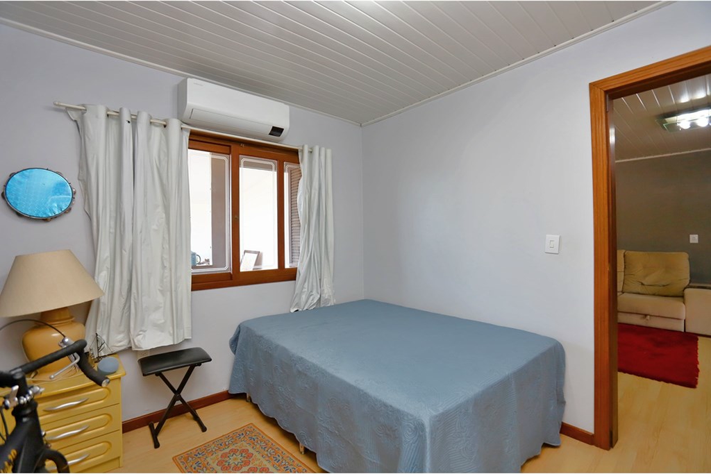 Casa à venda com 3 quartos, 264m² - Foto 7