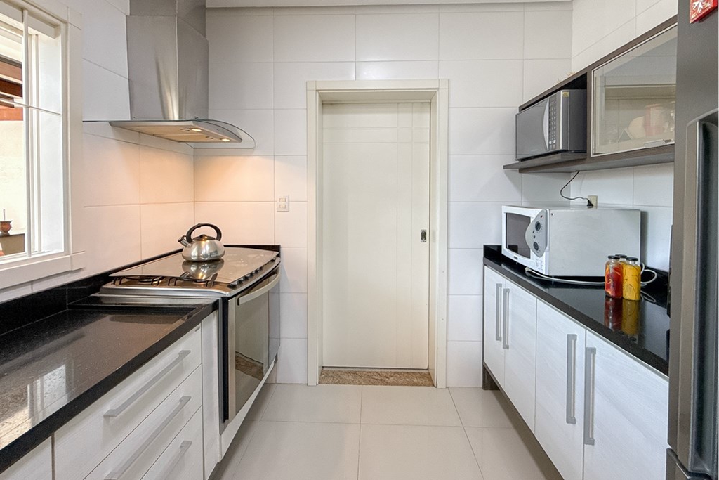 Casa, 4 quartos, 240 m² - Foto 49