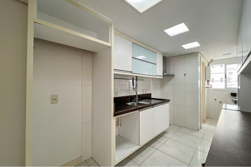 Apartamento à venda com 3 quartos, 145m² - Foto 53