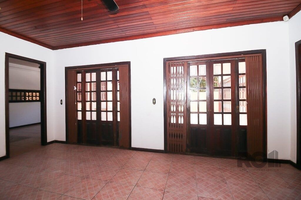 Casa à venda com 4 quartos, 248m² - Foto 12