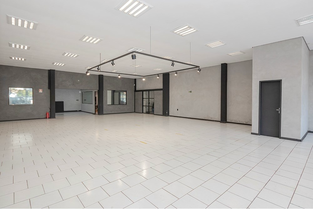 Loja-Salão, 301 m² - Foto 2