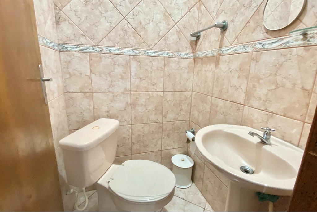 Casa à venda com 2 quartos, 83m² - Foto 12