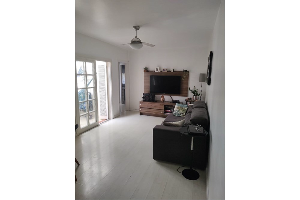 Apartamento à venda com 2 quartos, 81m² - Foto 2