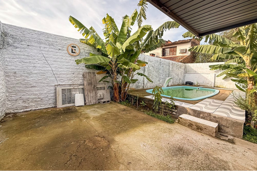 Casa à venda com 6 quartos, 285m² - Foto 19