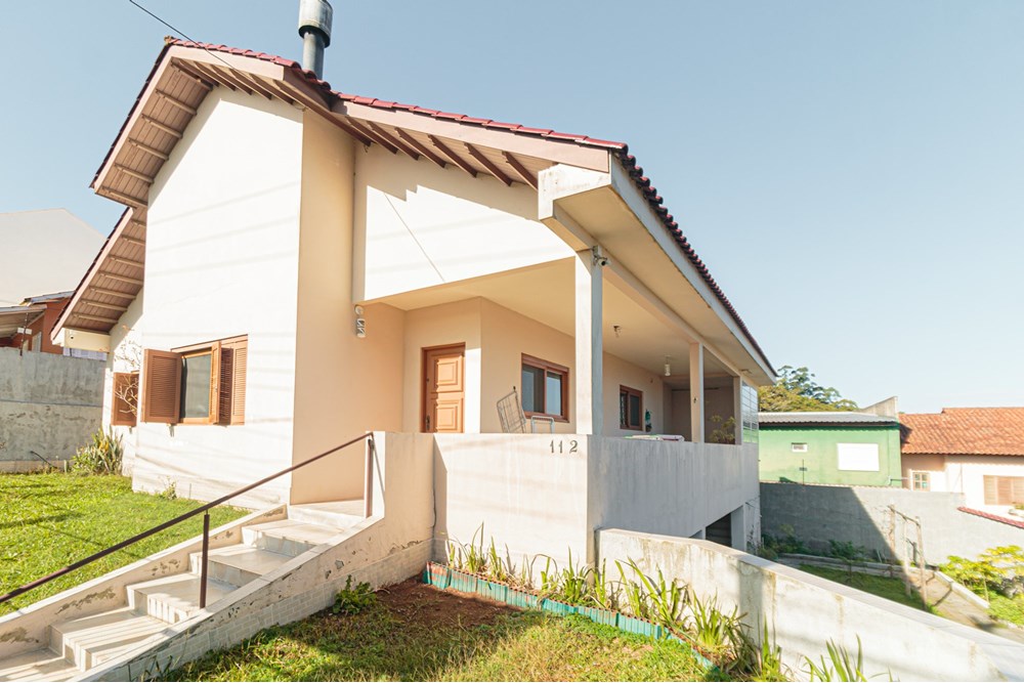 Casa à venda com 2 quartos, 204m² - Foto 1