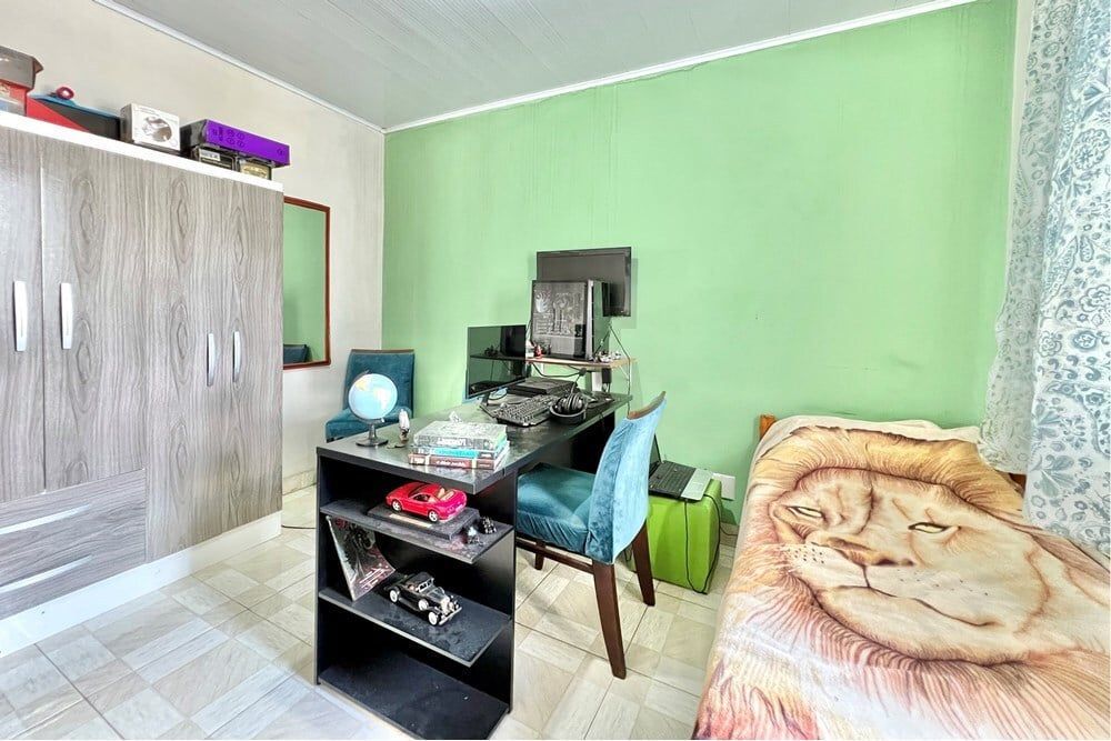 Casa à venda com 4 quartos, 226m² - Foto 4