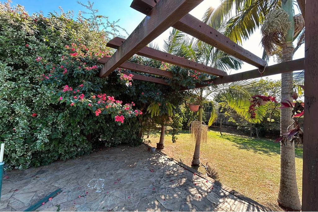 Casa à venda com 3 quartos, 213m² - Foto 26