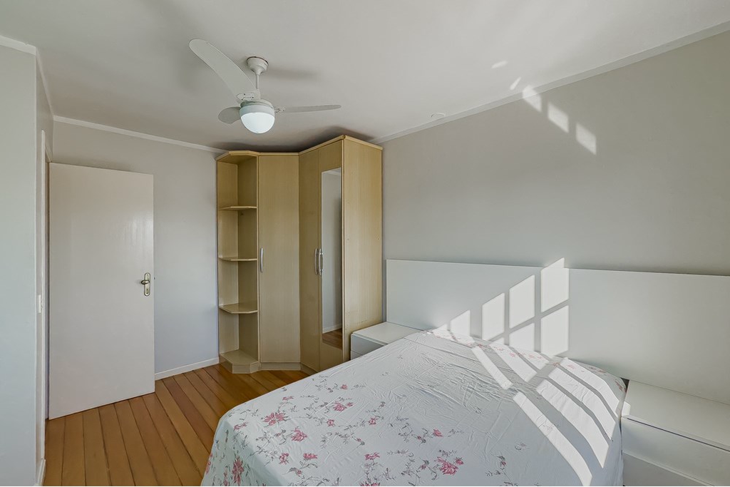 Casa à venda com 3 quartos, 214m² - Foto 5