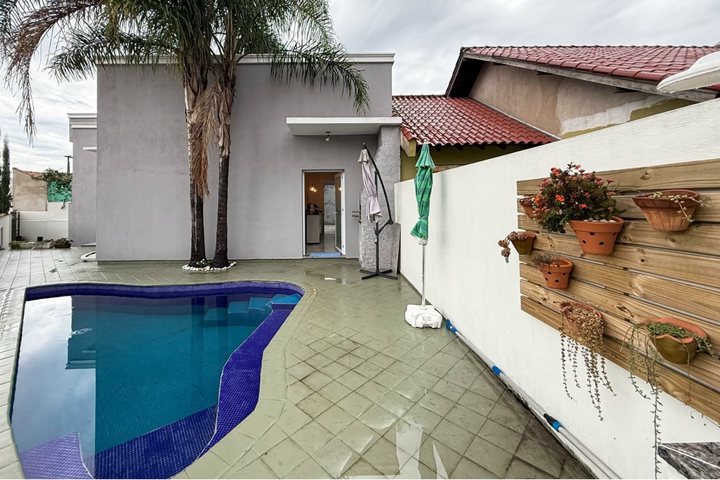 Casa à venda com 5 quartos, 194m² - Foto 62