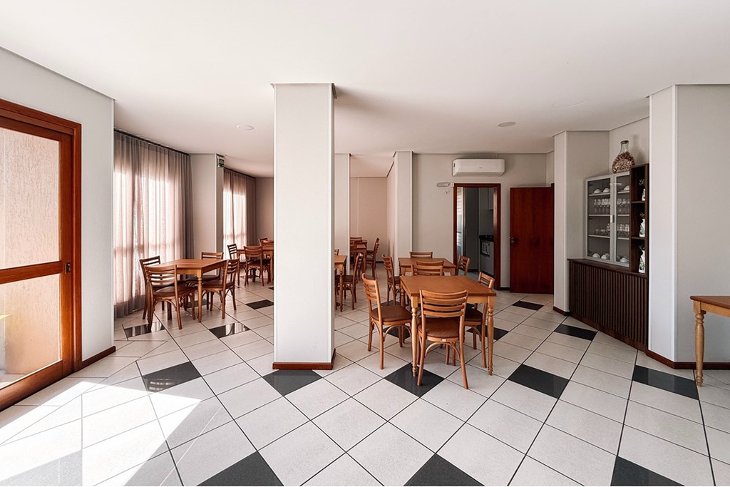 Apartamento à venda com 3 quartos, 110m² - Foto 19