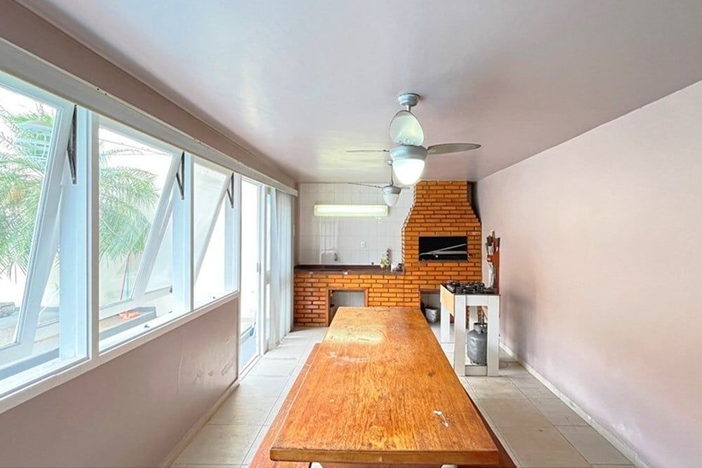 Casa de Condomínio à venda com 5 quartos, 301m² - Foto 19