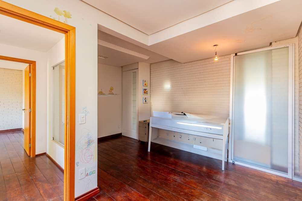 Casa à venda com 6 quartos, 373m² - Foto 28