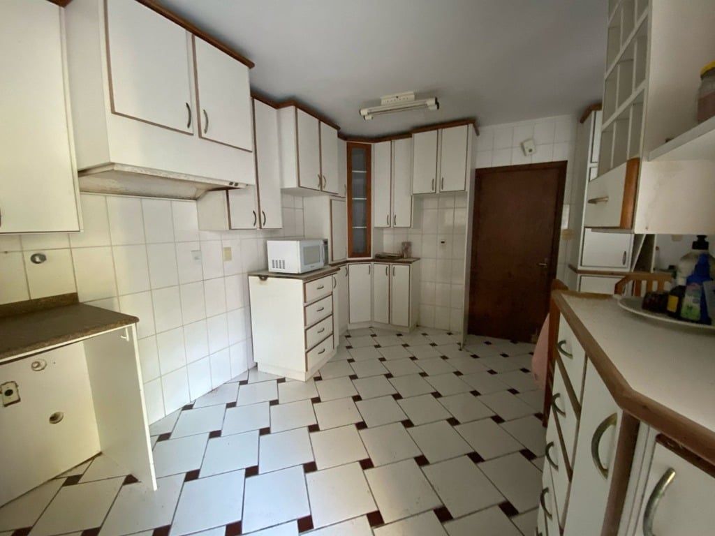Casa à venda com 4 quartos, 314m² - Foto 12