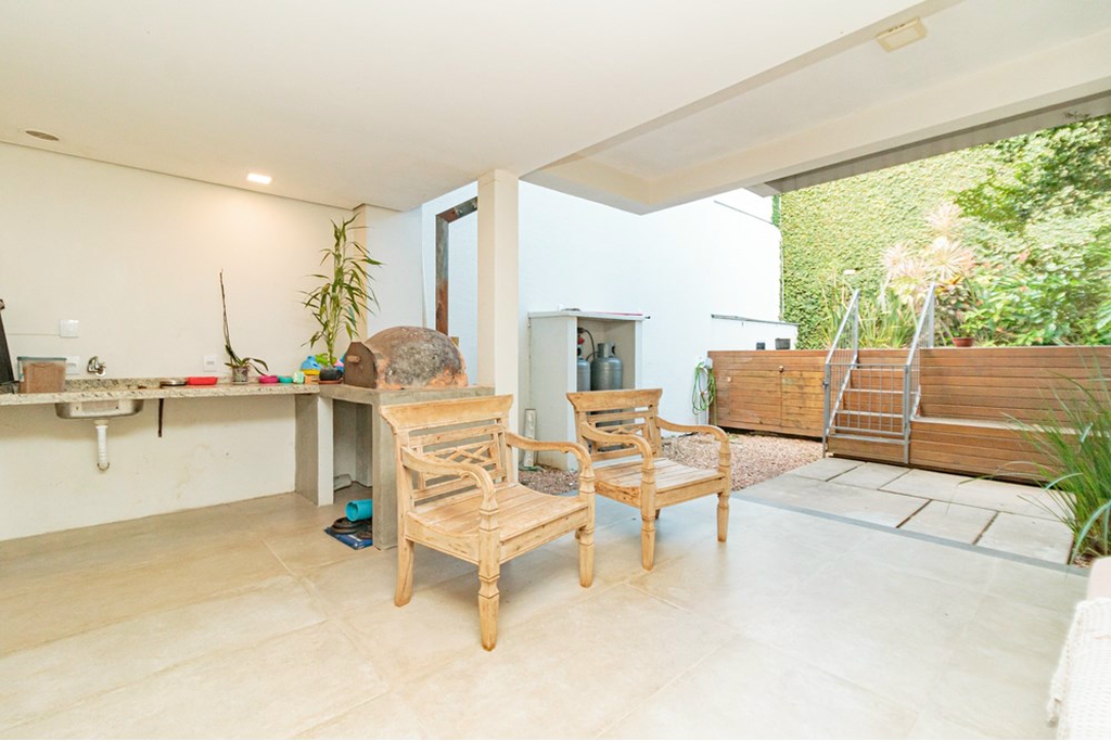 Casa à venda com 4 quartos, 310m² - Foto 36