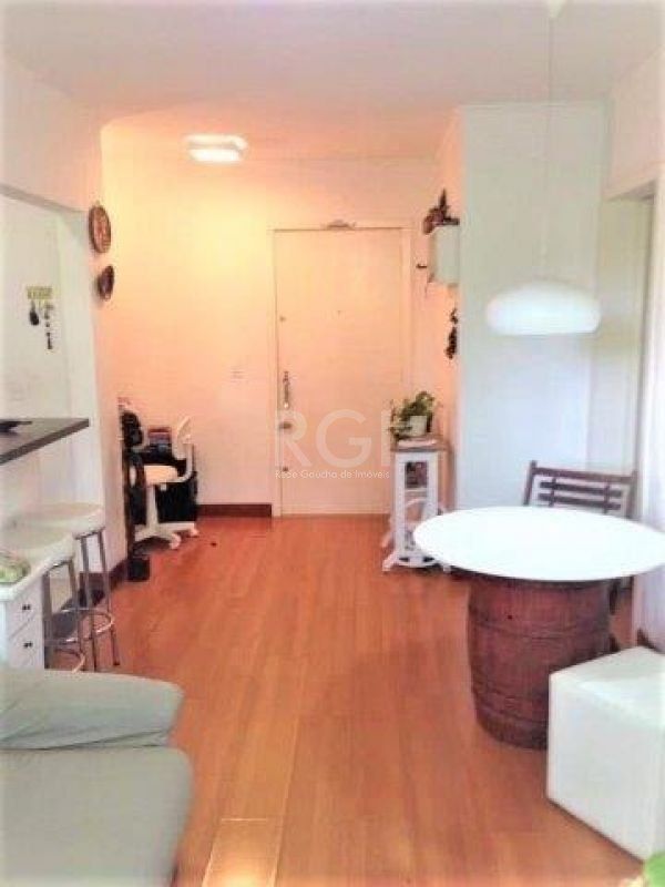 Apartamento à venda com 1 quarto, 46m² - Foto 2