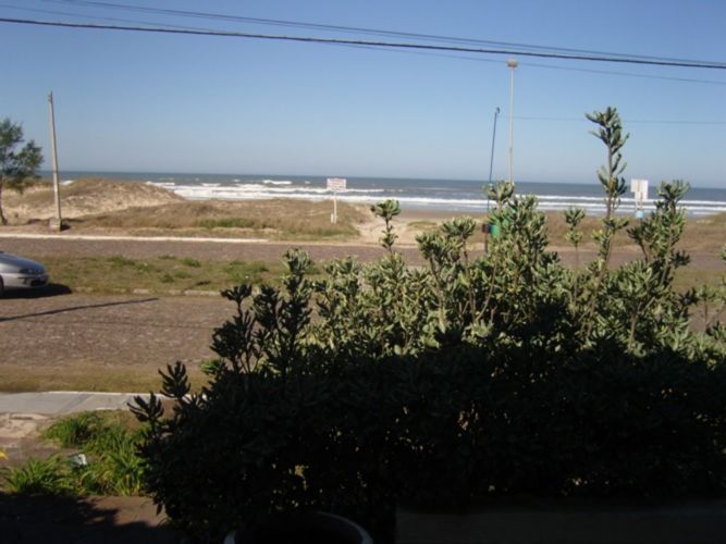 Casa à venda com 3 quartos, 216m² - Foto 9