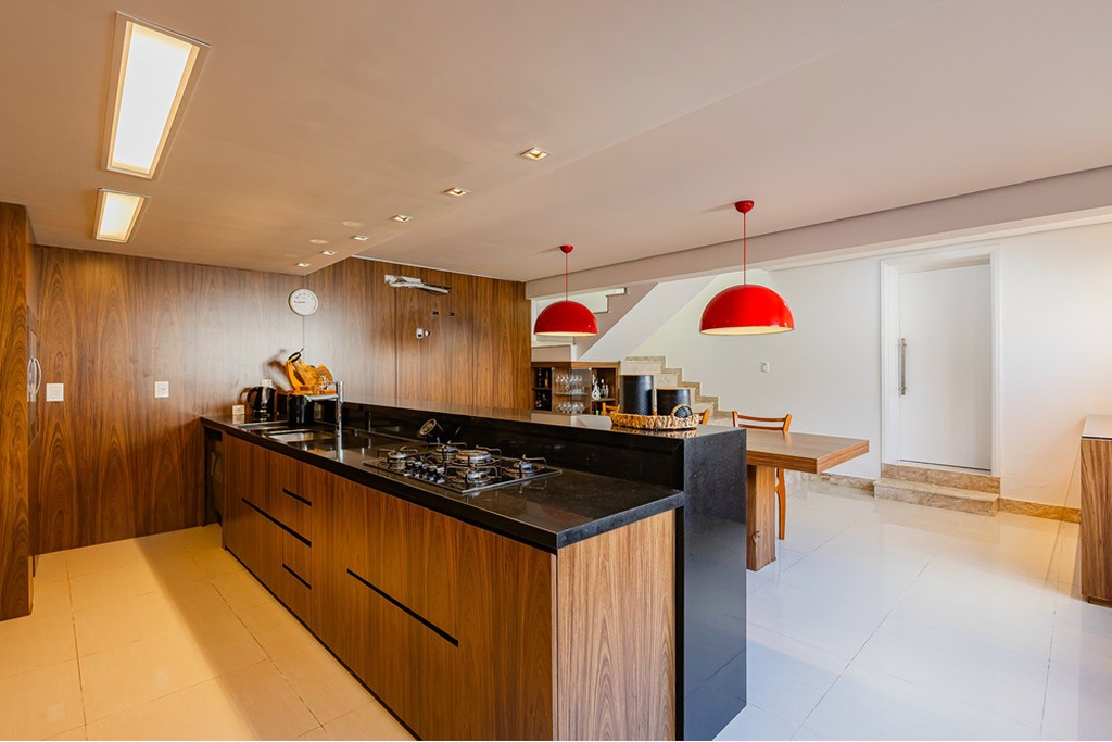 Casa, 3 quartos, 250 m² - Foto 2