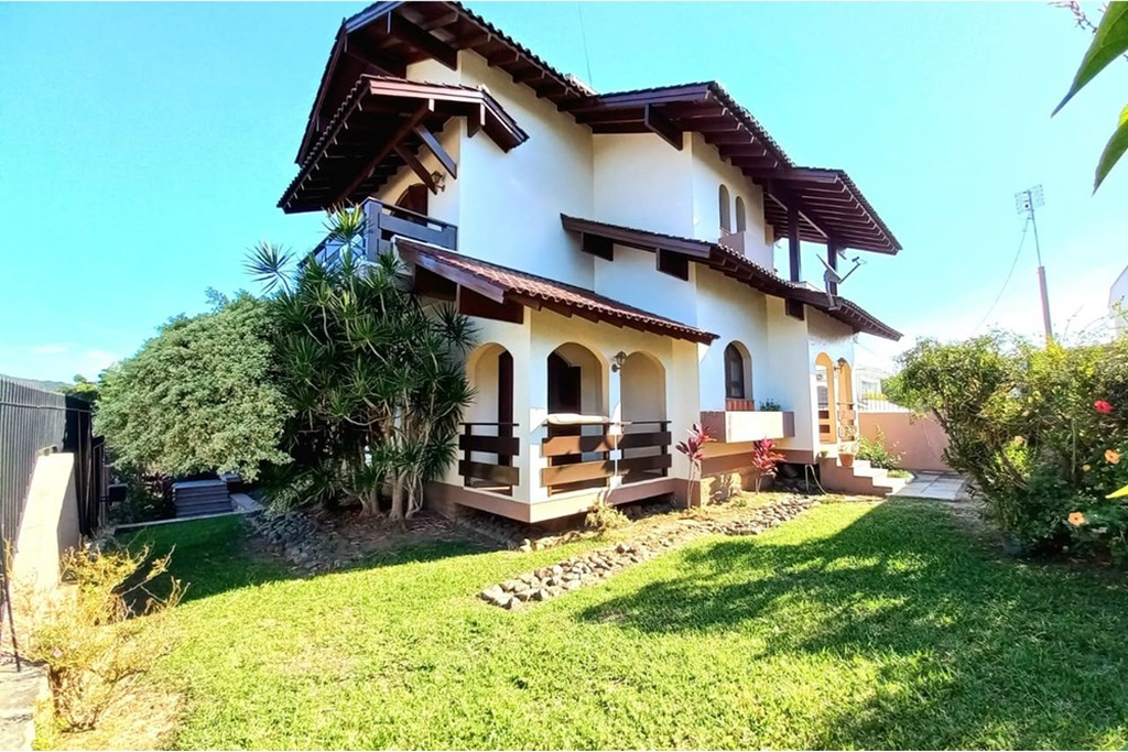 Casa à venda com 4 quartos, 321m² - Foto 34
