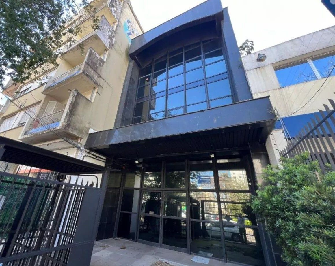 🏢 Prédio Comercial no bairro Auxiliadora — quase esquina com a Cristóvão Colombo!