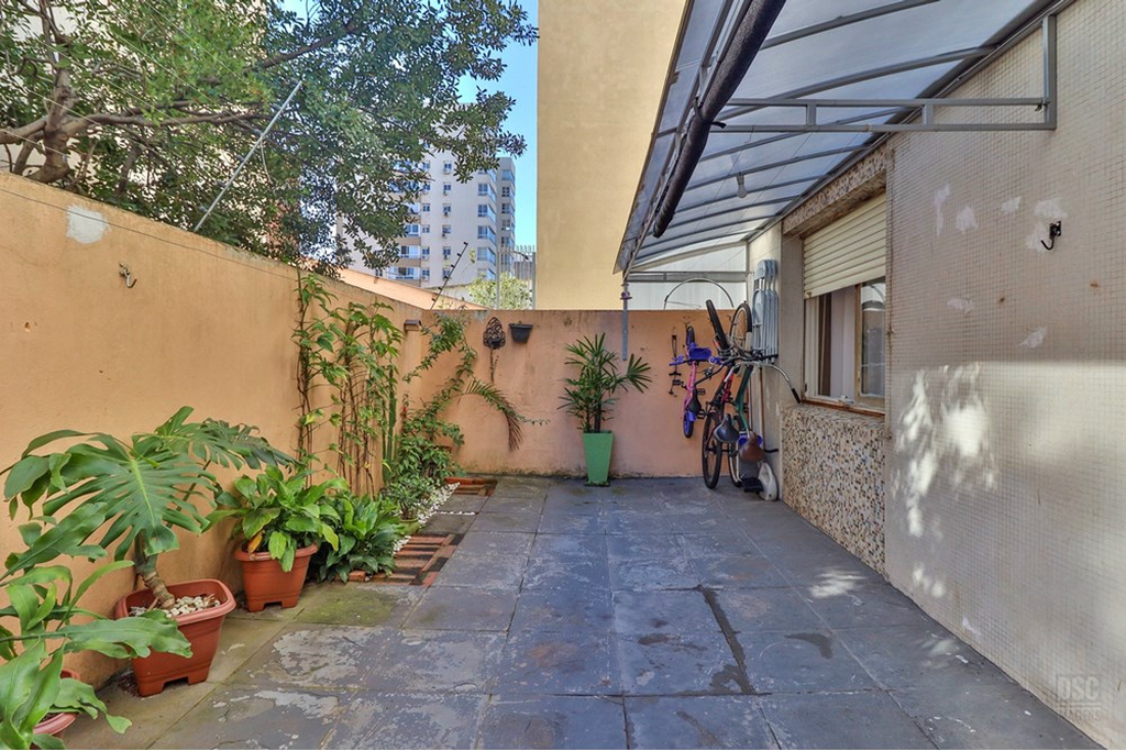 Apartamento à venda com 2 quartos, 63m² - Foto 2