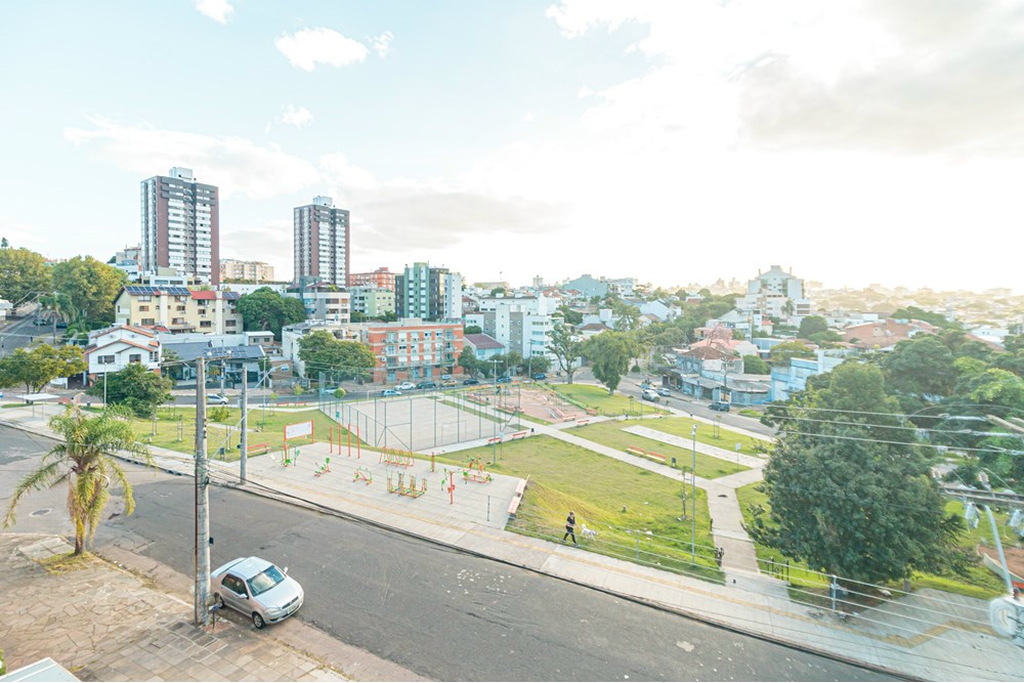 Casa à venda com 4 quartos, 310m² - Foto 15