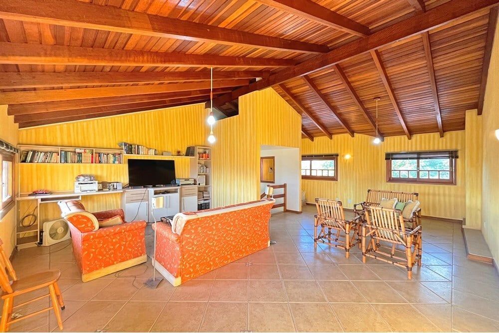 Casa à venda com 3 quartos, 216m² - Foto 15