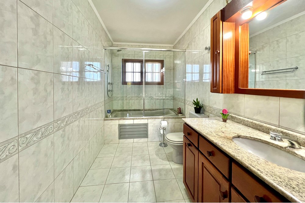 Casa, 3 quartos, 261 m² - Foto 35
