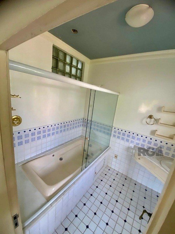 Casa para alugar com 5 quartos, 721m² - Foto 13