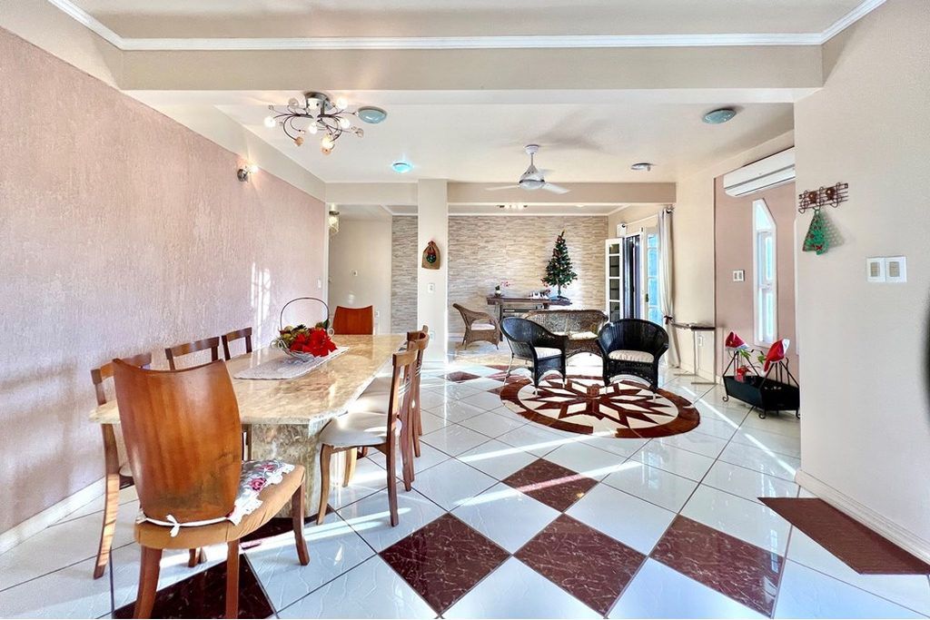 Casa, 3 quartos, 240 m² - Foto 10