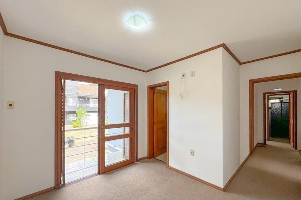 Casa à venda com 4 quartos, 436m² - Foto 2
