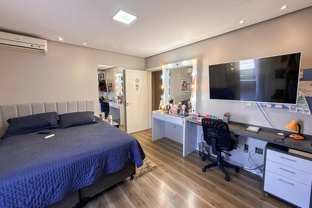 Casa, 4 quartos, 240 m² - Foto 13