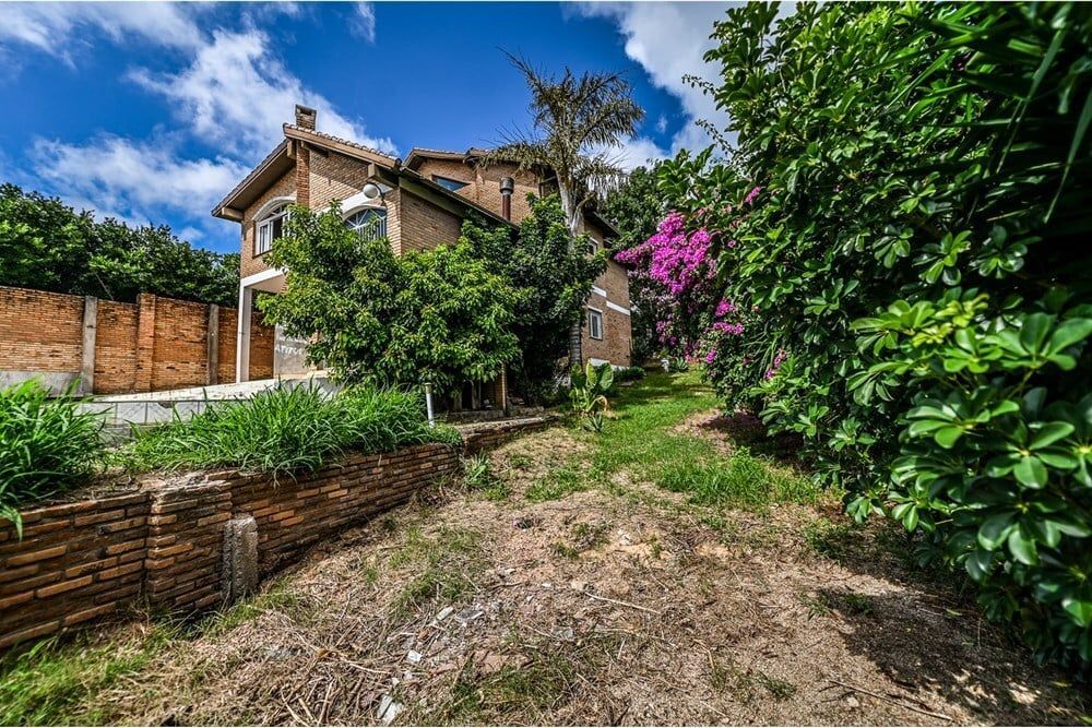 Casa à venda com 4 quartos, 328m² - Foto 26