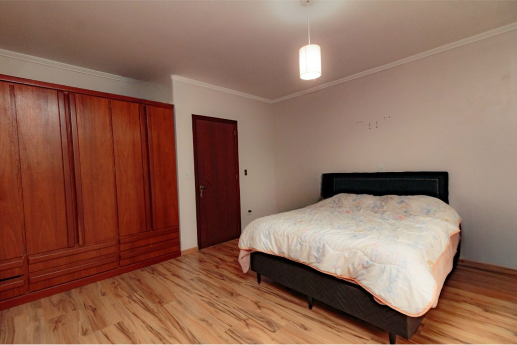 Casa à venda com 3 quartos, 236m² - Foto 8
