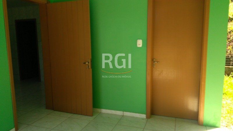 Casa à venda com 3 quartos, 100m² - Foto 3