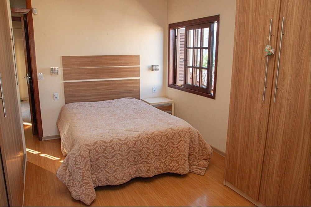 Casa à venda com 2 quartos, 187m² - Foto 3