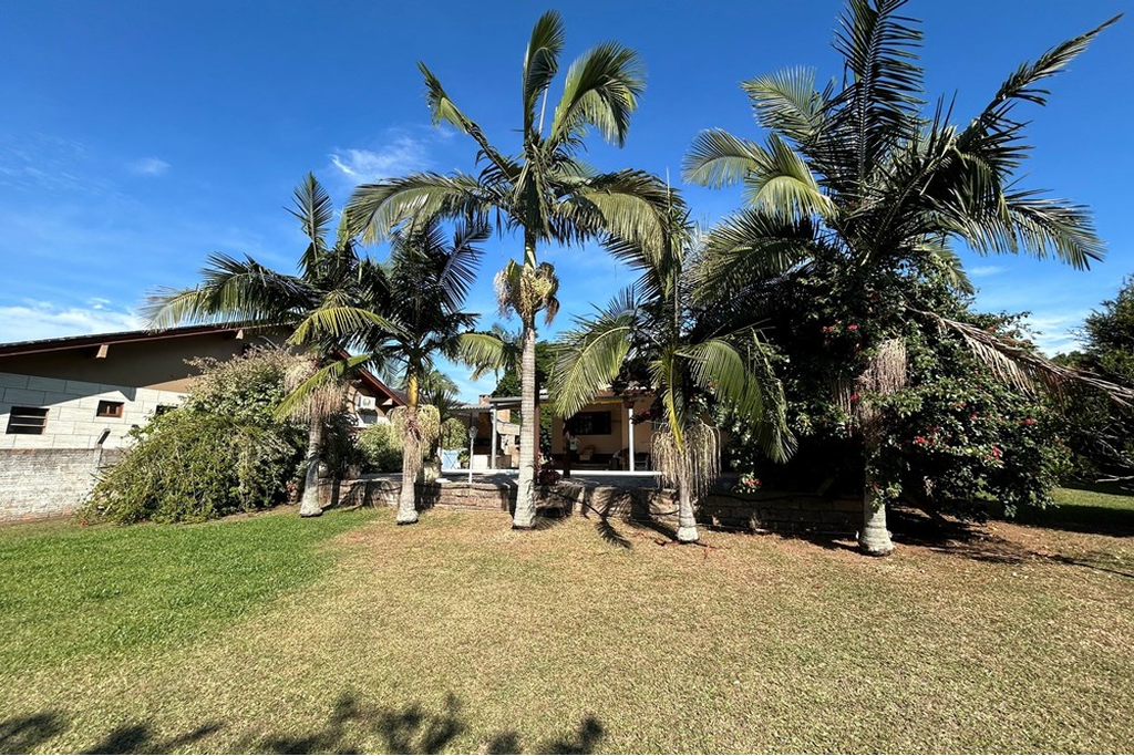 Casa à venda com 3 quartos, 213m² - Foto 6