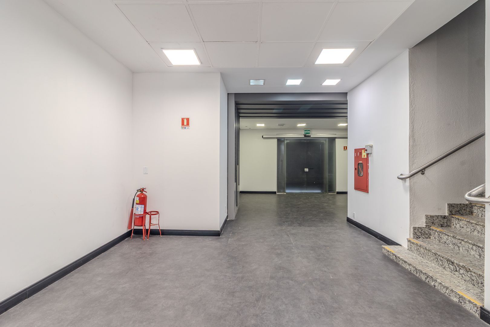 Prédio Inteiro para alugar com 4 quartos, 3451m² - Foto 6