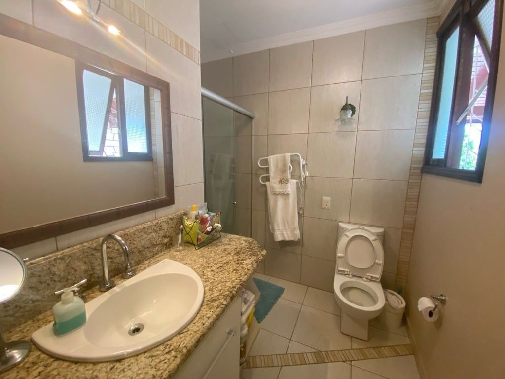 Casa à venda com 3 quartos, 294m² - Foto 7