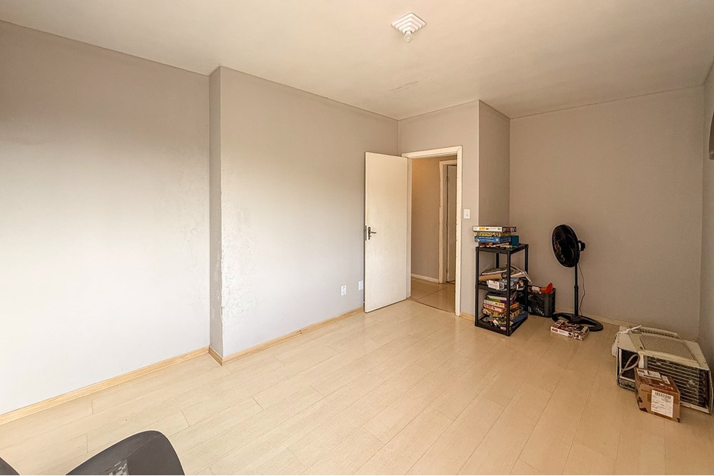 Casa à venda com 6 quartos, 285m² - Foto 45