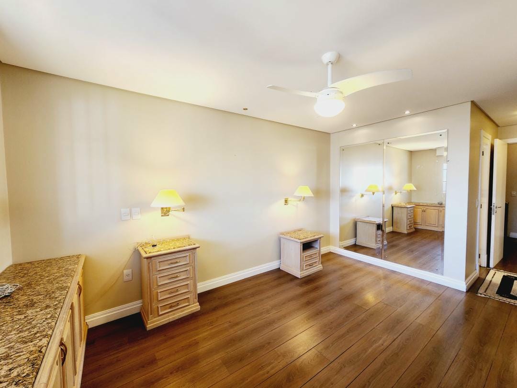 Casa, 4 quartos, 285 m² - Foto 10