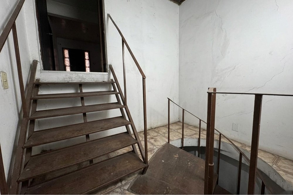 Casa, 6 quartos, 381 m² - Foto 9