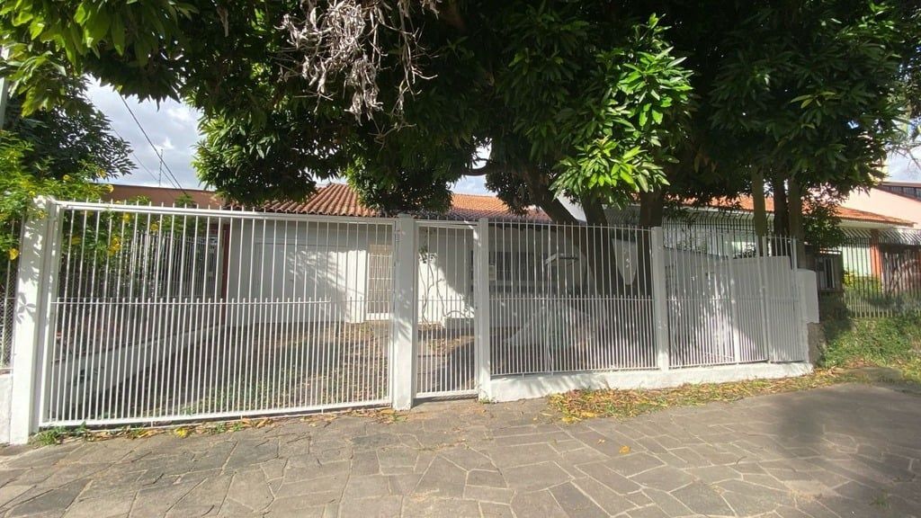 Casa à venda com 2 quartos, 188m² - Foto 2