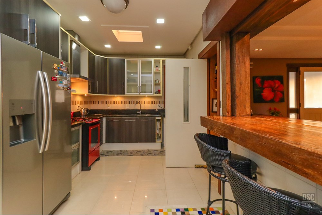 Casa de Condomínio à venda com 4 quartos, 379m² - Foto 24