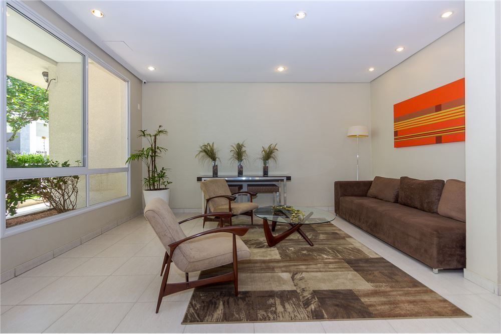 Apartamento à venda com 2 quartos, 75m² - Foto 15