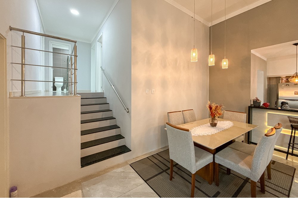 Casa à venda com 5 quartos, 194m² - Foto 15