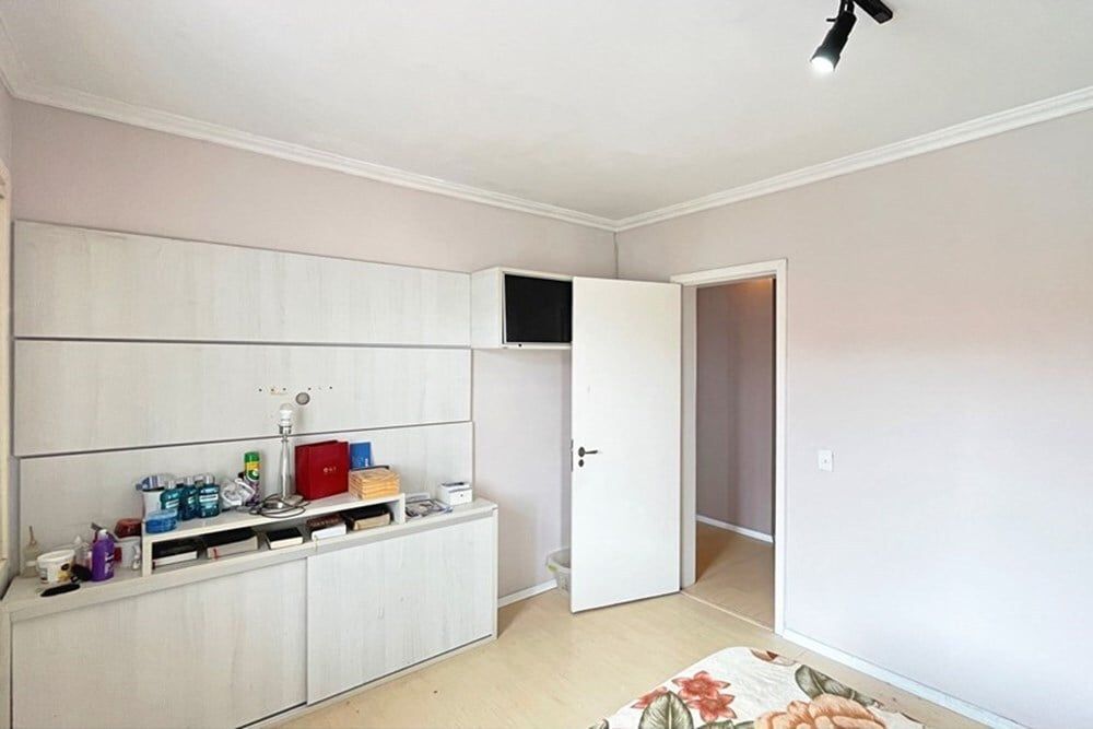 Casa de Condomínio à venda com 5 quartos, 301m² - Foto 8