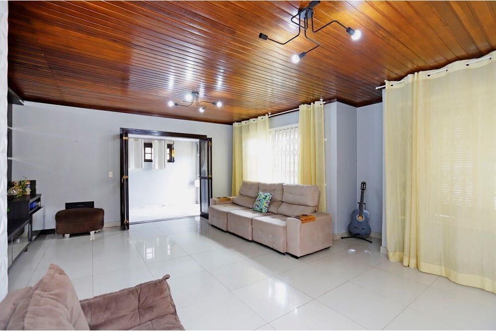 Casa à venda com 3 quartos, 55m² - Foto 13