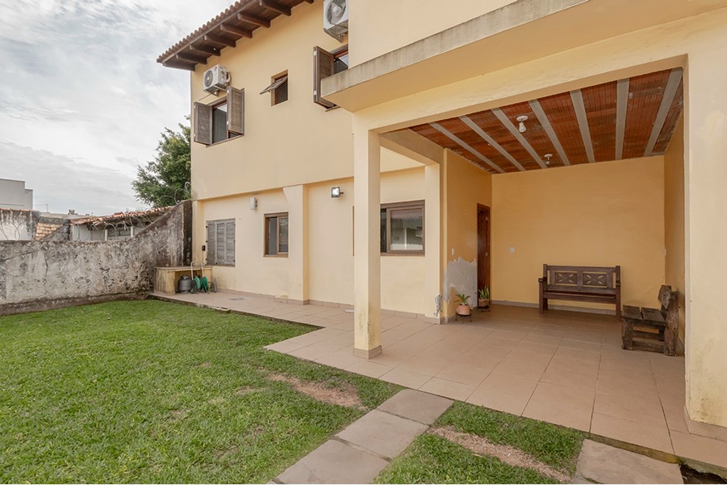 Casa à venda com 4 quartos, 197m² - Foto 9