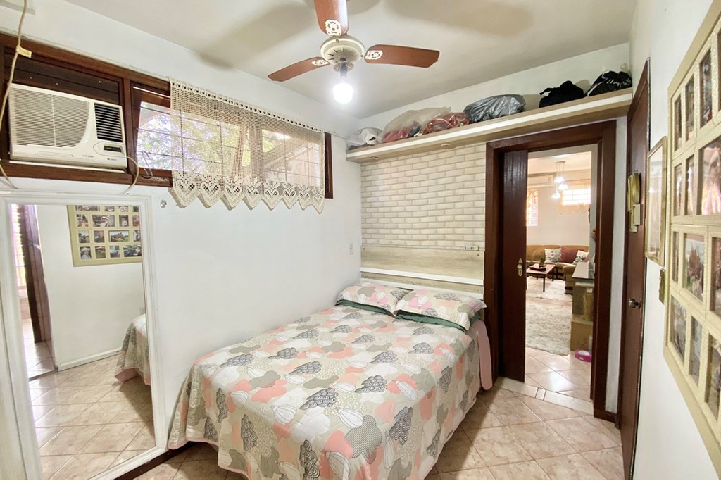 Casa à venda com 2 quartos, 83m² - Foto 9